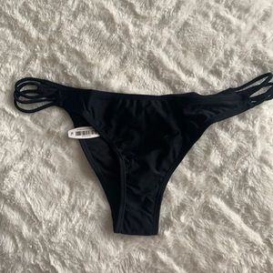 NWT ruched in back, black swim bottoms size XL